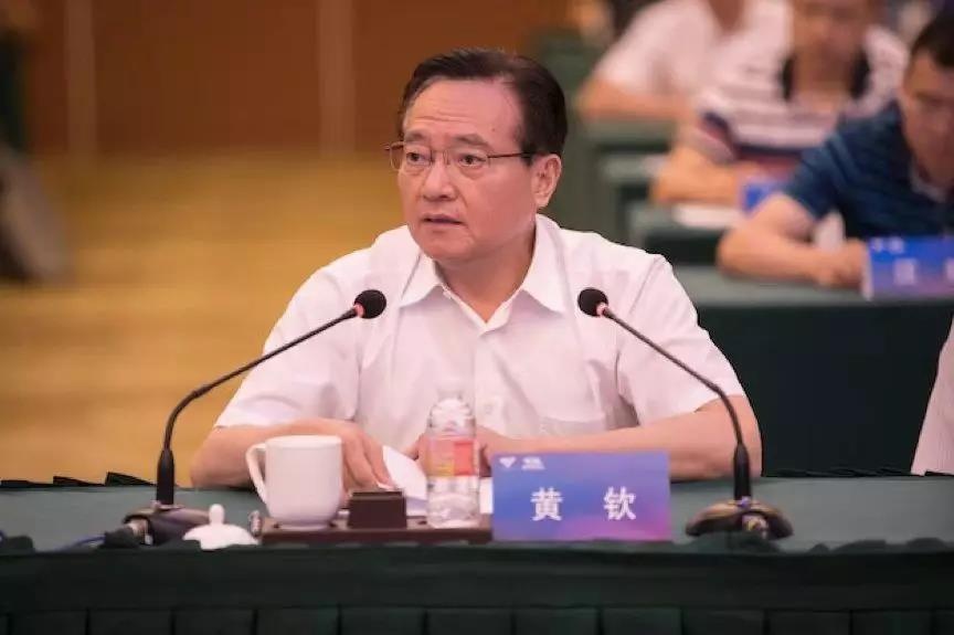 无锡市长黄钦发表演讲